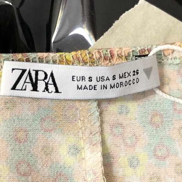 𝅺Zara satin floral puffed sleeve mini dress - Picture 7 of 16